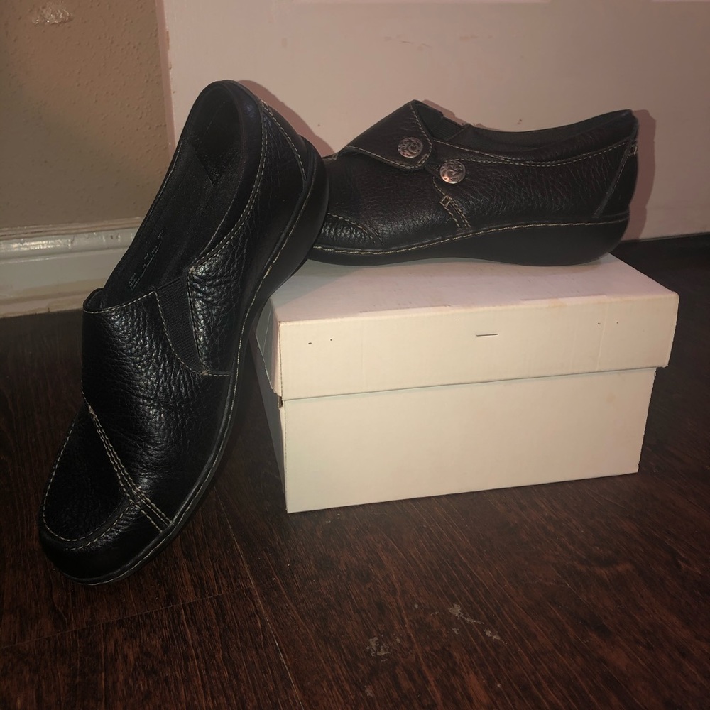 Clogs size 9